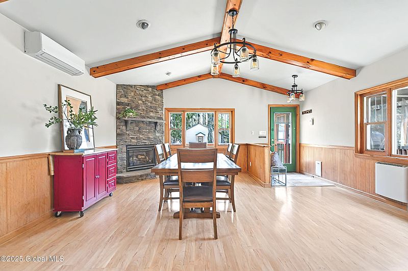 4th image of 1209 dam Road