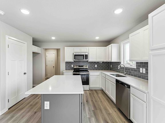 7th image of this home