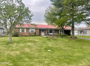 2911 Dungannon Rd, Coeburn, VA 24230