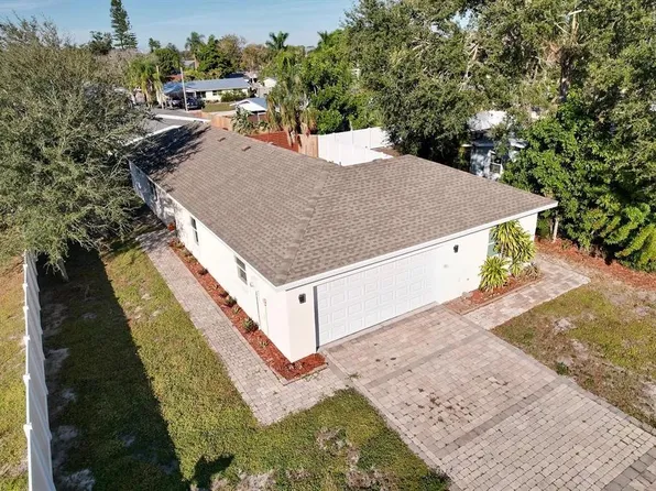 2011 Outer Dr #1, Sarasota, FL 34231