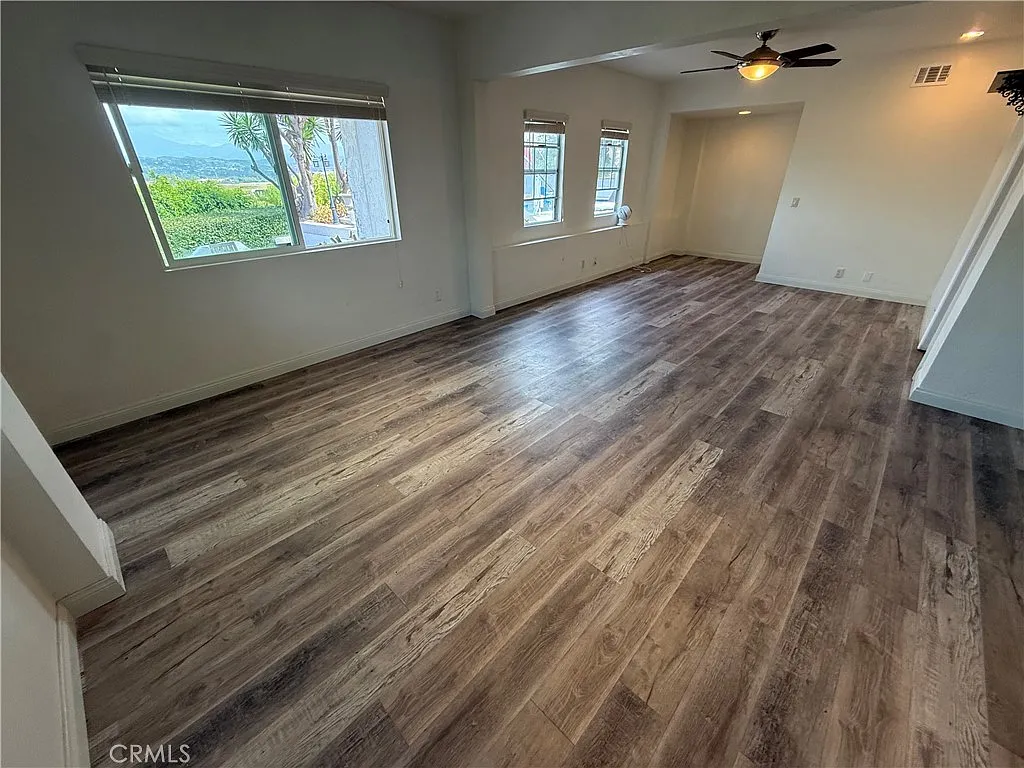 Studio, 500 sqft, $2,200 — Photo 2