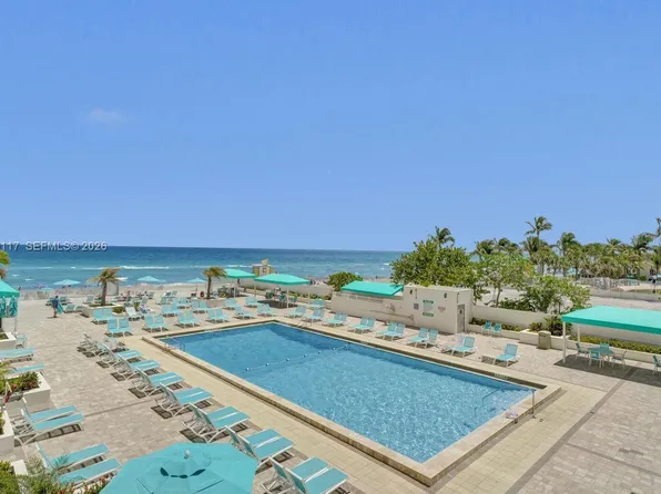 3725 Ocean Dr #306, Hollywood, FL 33019
