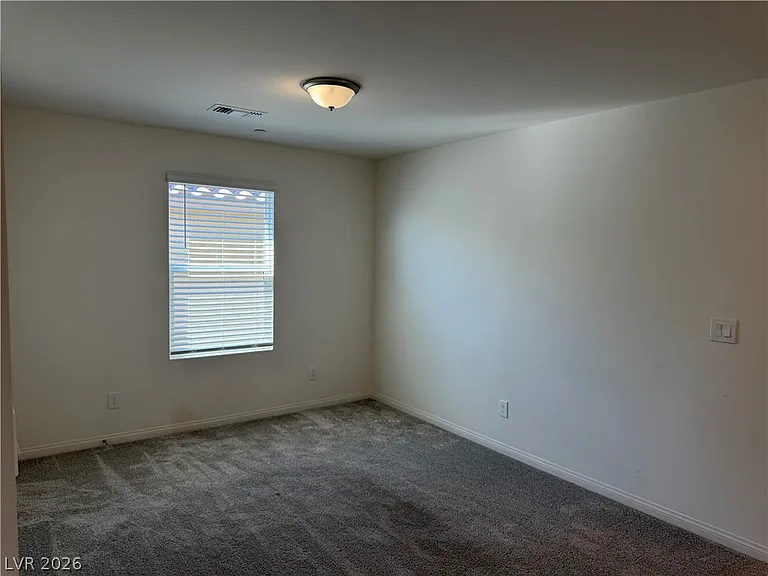 2562 Ofanto St — Photo 18