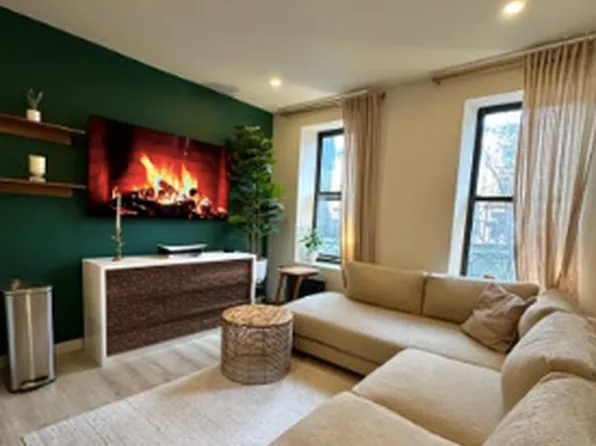 300 8th Avenue image 1 of 8