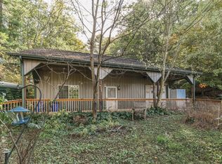 3912 Hoover Rd, Nashville, IN 47448