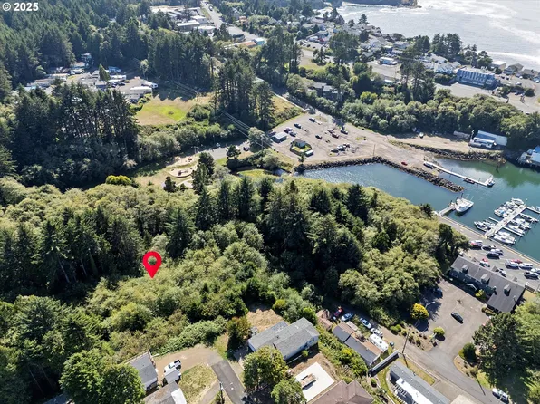 200 SE Bayview Ave #Tl944, Depoe Bay, OR 97341