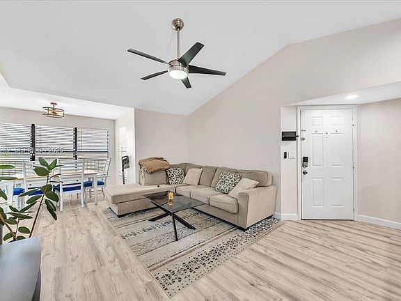 5th image of 2796 S University Dr APT 2202