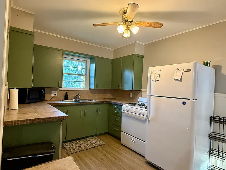 710 N 45th St — Photo 5