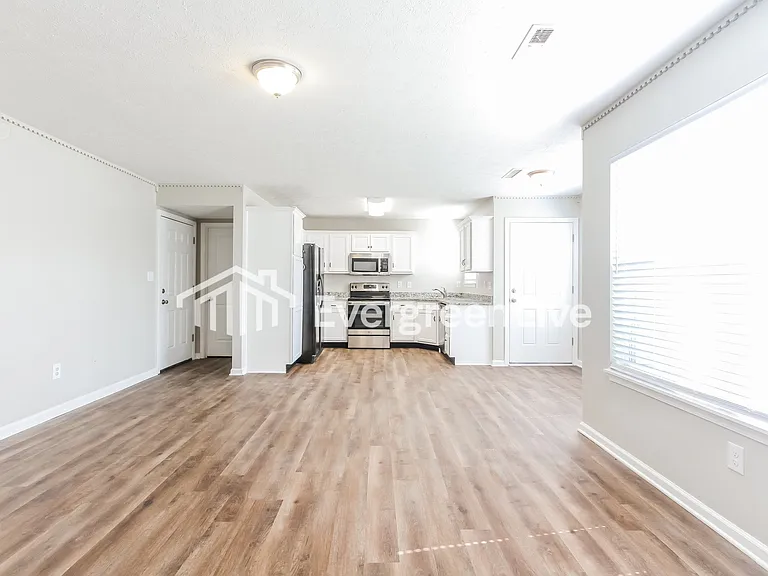 538 Fisher Creek Dr — Photo 5