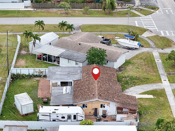 4th image of 19931 Gulfstream Rd