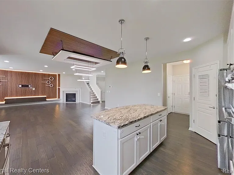 58180 Jonagold Ln — Photo 17