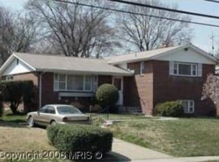 7104 Adelphi Rd, Hyattsville, MD 20782