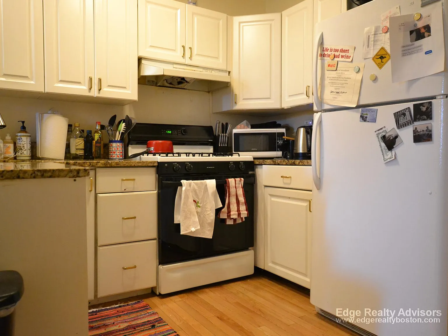 4 bed, 1200 sqft, $6,100 — Photo 1