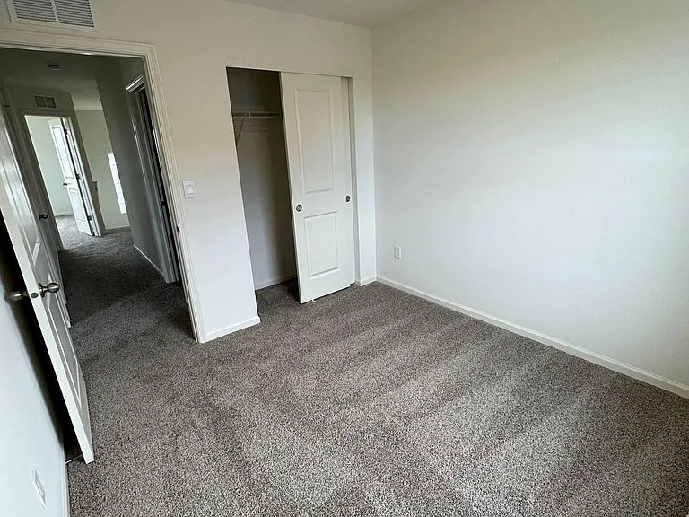 870 Briar Glen Ct — Photo 14