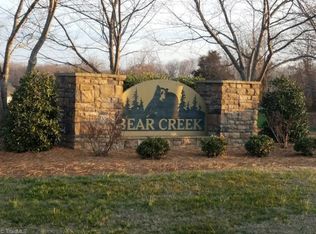 6800 Koala Dr, Oak Ridge, NC 27310