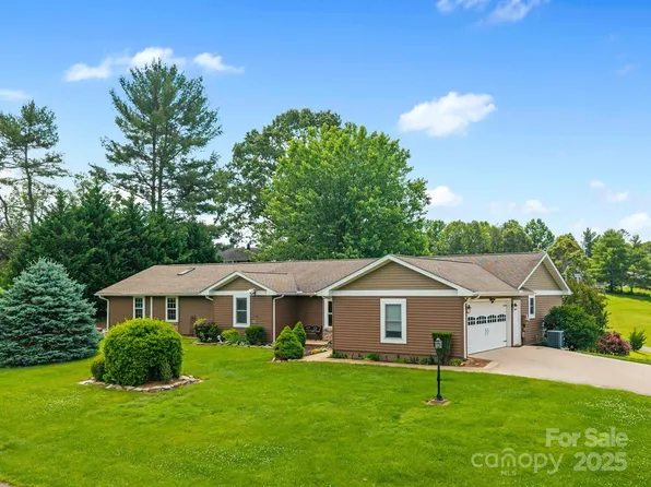 1330 Alexander Rd, Leicester, NC 28748