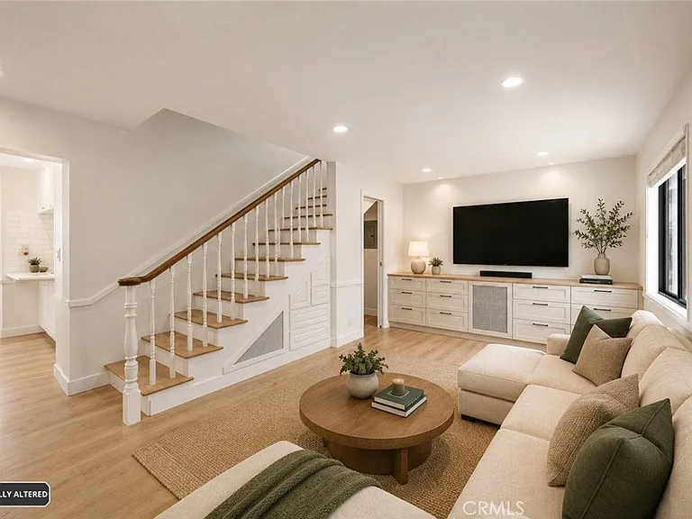 24620 Moon Ave — Photo 11