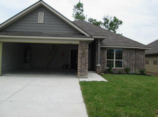 952 Oak Falls Dr, Willis, TX 77378