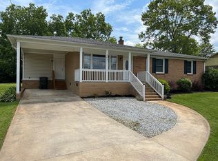 207 Mary Ann St, Easley, SC 29640