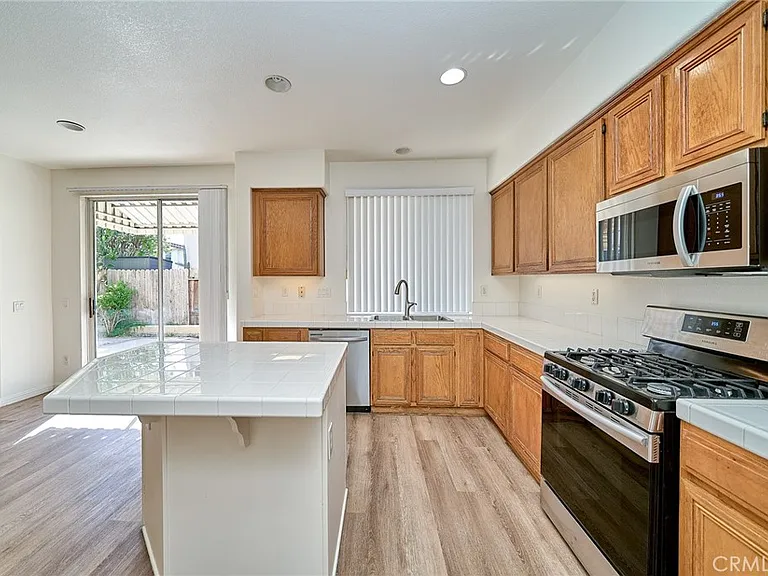 22859 Morro Dr — Photo 2