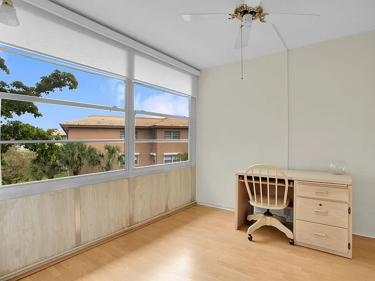 1605 Abaco Dr #M4 — Photo 31