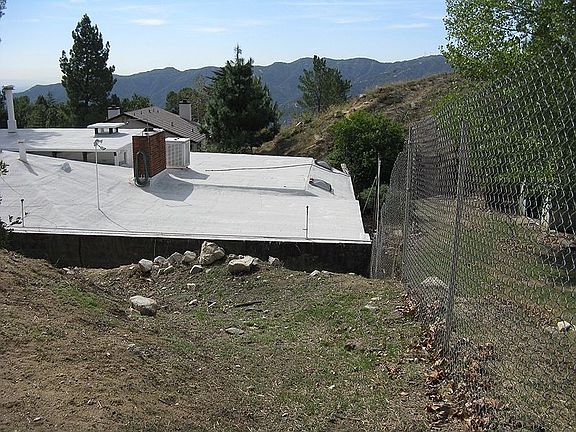 3rd image of 2303 Maurice Ave
