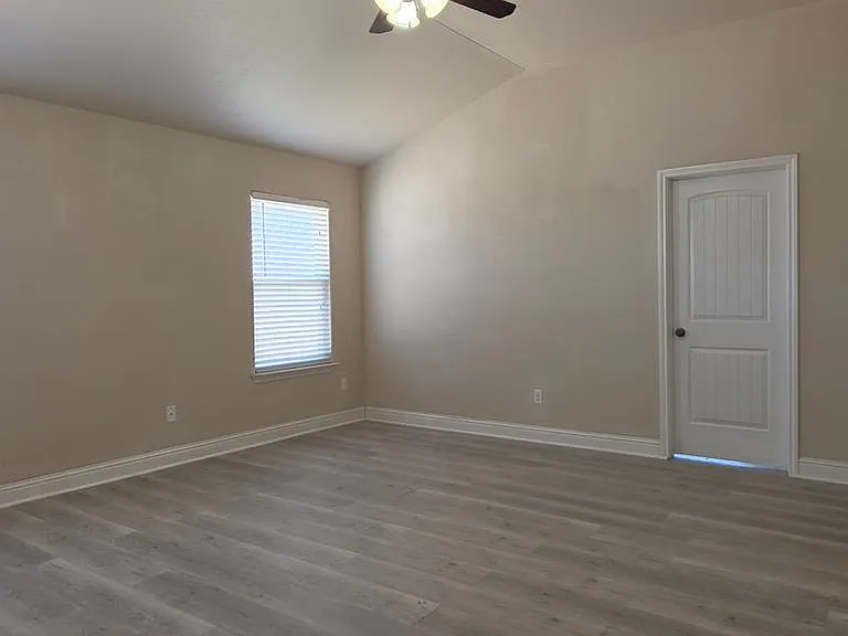 6011 Mile High Ln — Photo 9
