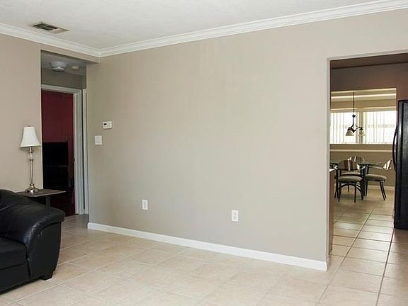 HALLWAY TO 2 BEDROOMS AND GUEST BATH