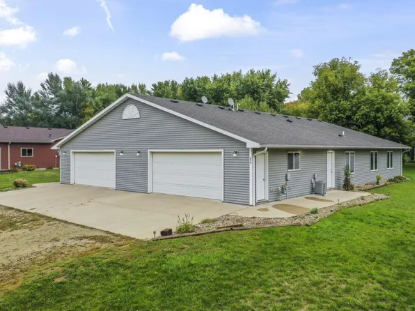 914 West St, Mantorville, MN 55955