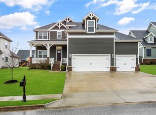 908 Chancery Ln, Cave Springs, AR 72718