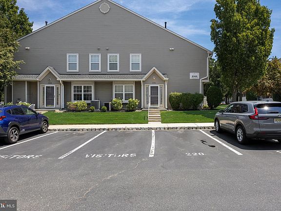 2nd image of 2301 Gramercy Way