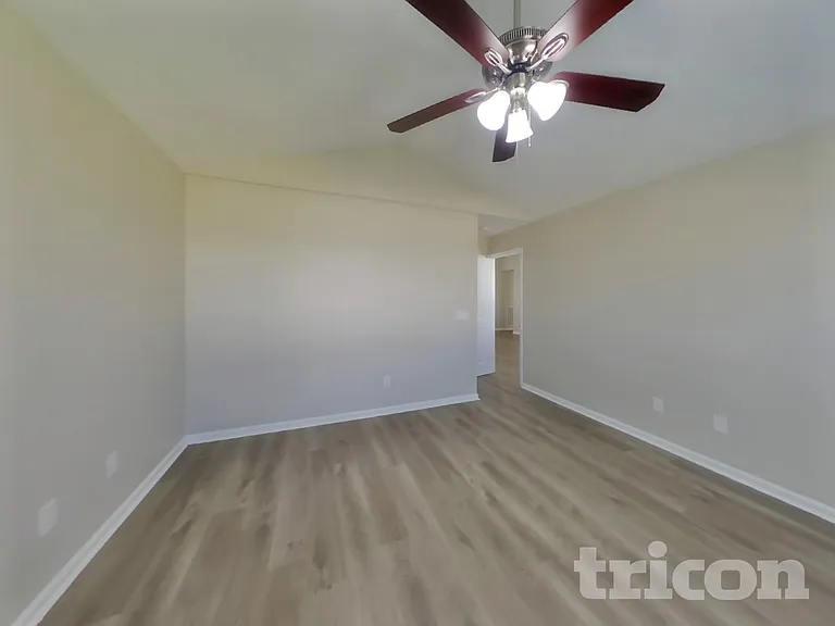 2304 Baldwin Ct — Photo 8