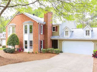 133 Great Oaks Ln, Roswell, GA 30075