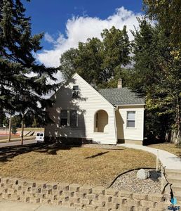 1330 W 14th St, Sioux Falls, SD, 57104