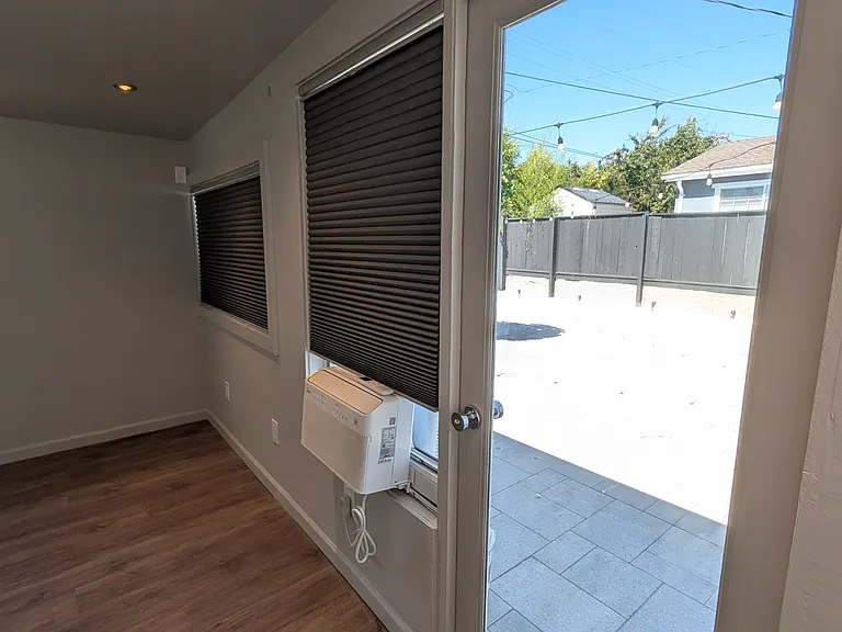 Bonus Room 2 Backyard Access