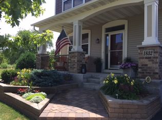 1832 Sugar Maple Ct, Carver, MN 55315