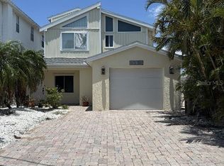 13111 Boca Ciega Ave, Madeira Beach, FL 33708