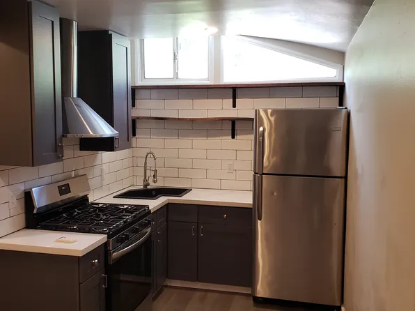 225 N Cloverdale Blvd APT 3, Cloverdale, CA 95425