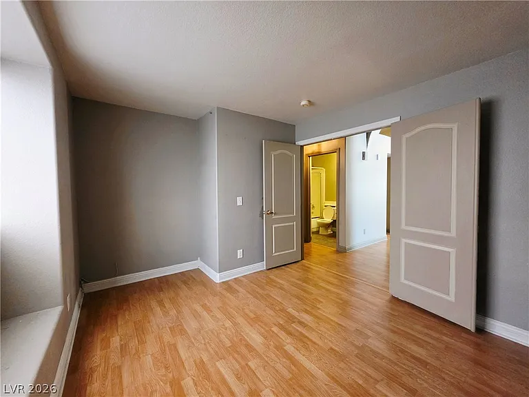 7645 Rockfield Dr — Photo 12