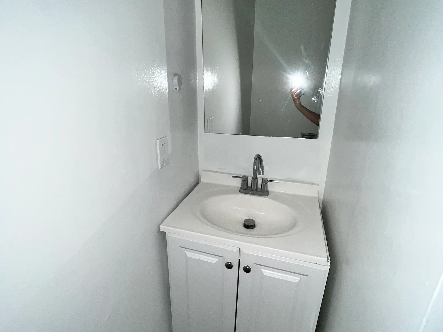2 bed, $850 — Photo 2