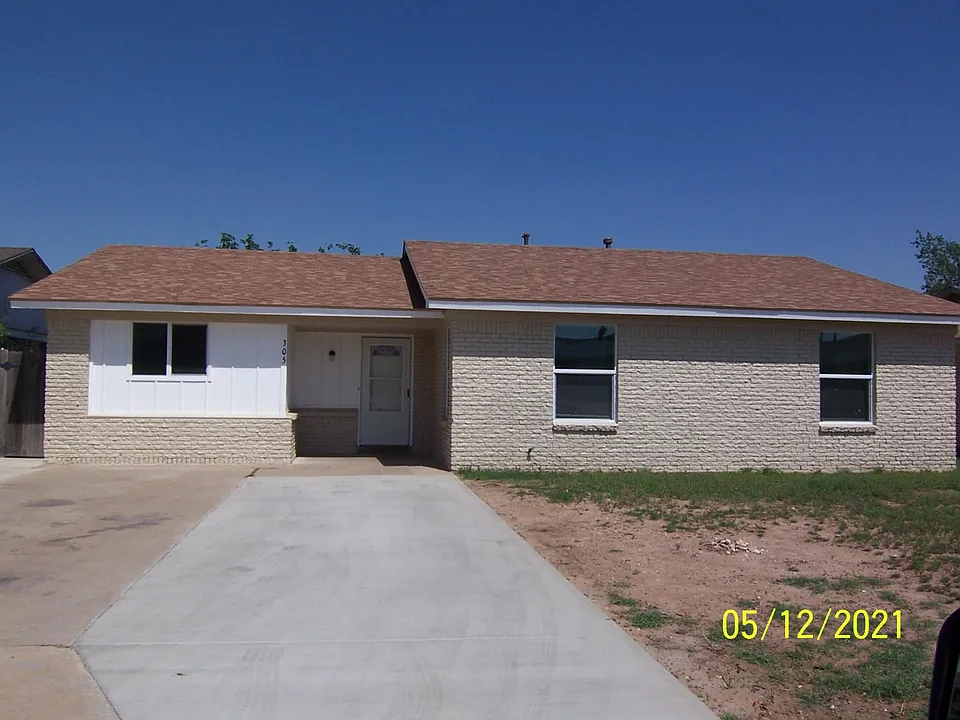 305 Willowood Dr