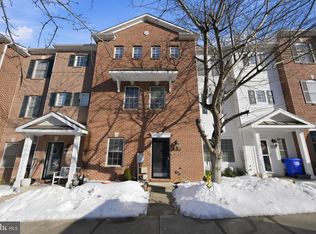 18733 Falling River Dr, Gaithersburg, MD 20879