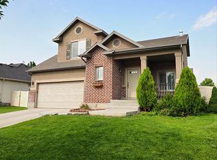 8234 S Pinecastle Dr, West Jordan, UT 84081