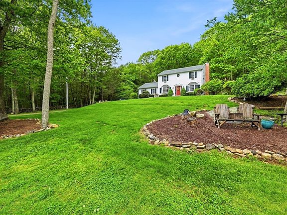 2nd image of 233 Cedar Swamp Rd