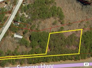 48 Peconic Rd, Southampton, NY 11968