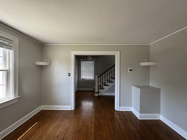 310 Yeardley Ave — Photo 3
