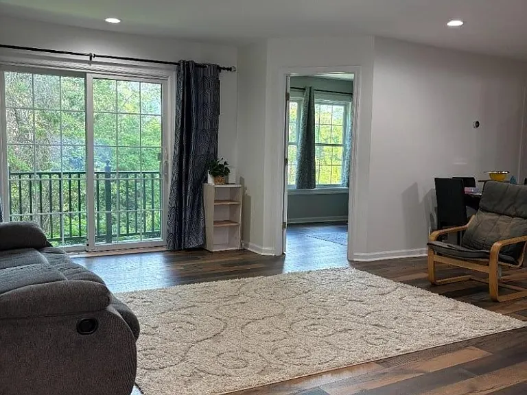 202 Rip Van Dam Ct #202 — Photo 4