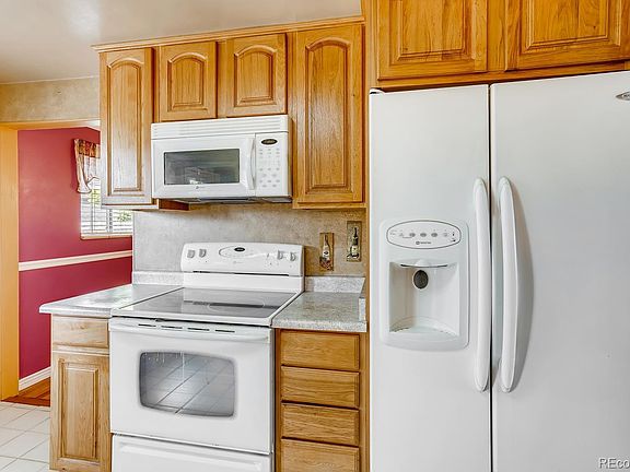 5th image of 7669 Elmwood Ln