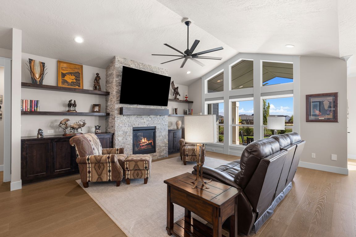 next background image