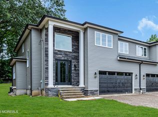 23 Pension Hill Rd, Englishtown, NJ 07726